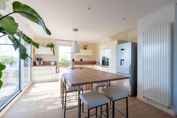 Appartement quatre pièces, dernier étage avec terrasses végétalisées
