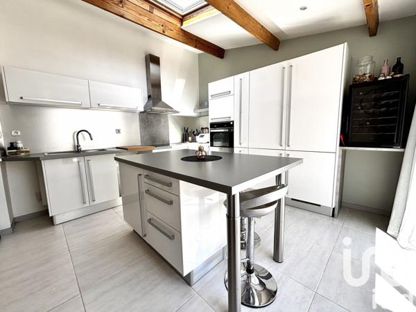 Maison à vendre 4 pièces 93 m² Vinassan