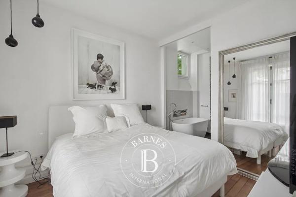Paris 16ème, Appartement 2 Chambres -  81 m² à vendre