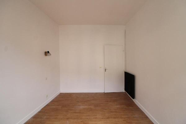 4 PLACE DU THERON - F4 au 1er étage - LUMINEUX