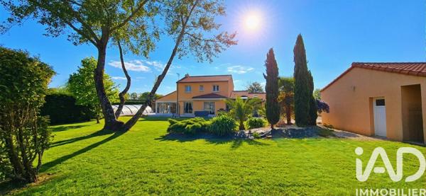 Maison à vendre 7 pièces 188 m² Saint-Philbert-de-Grand-Lieu