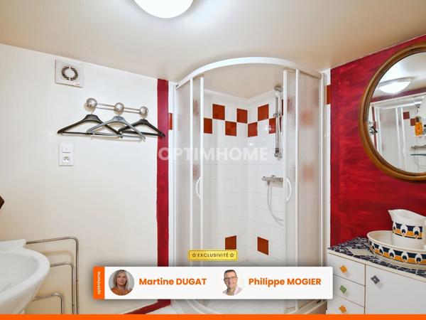 Magnifique chalet d'une surface habitable de 218m2 situé à 13km au Sud-Est de VICHY