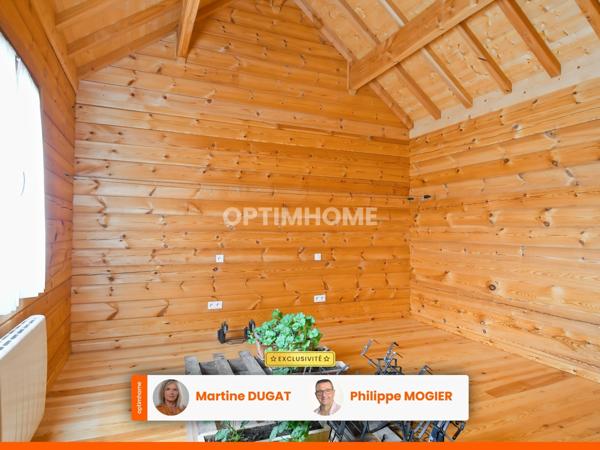 Magnifique chalet d'une surface habitable de 218m2 situé à 13km au Sud-Est de VICHY