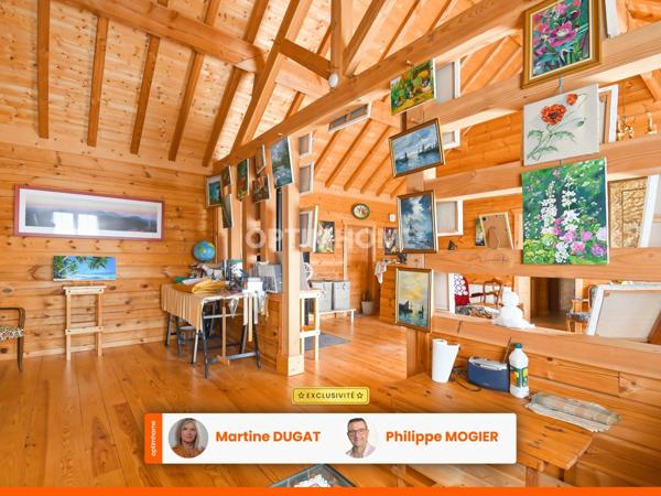 Magnifique chalet d'une surface habitable de 218m2 situé à 13km au Sud-Est de VICHY