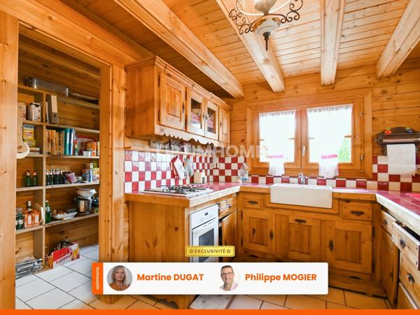 Magnifique chalet d'une surface habitable de 218m2 situé à 13km au Sud-Est de VICHY