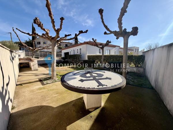 Villa
                                                                                                                                                                                                                                                                                                                        6 pièce(s)                                                                                                                                                                                                          4 chambre(s)                                                                                                                                                                                                          180  m²