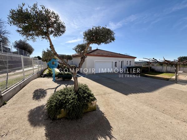 Villa
                                                                                                                                                                                                                                                                                                                        6 pièce(s)                                                                                                                                                                                                          4 chambre(s)                                                                                                                                                                                                          180  m²