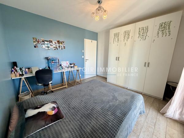 Villa
                                                                                                                                                                                                                                                                                                                        6 pièce(s)                                                                                                                                                                                                          4 chambre(s)                                                                                                                                                                                                          180  m²