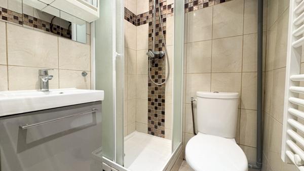 Lumineux 2 pièces au pied de la ligne 14 Porte de Clichy