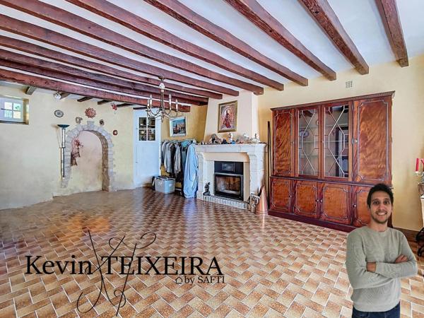 Belle maison de centre bourg avec 2 chambres.