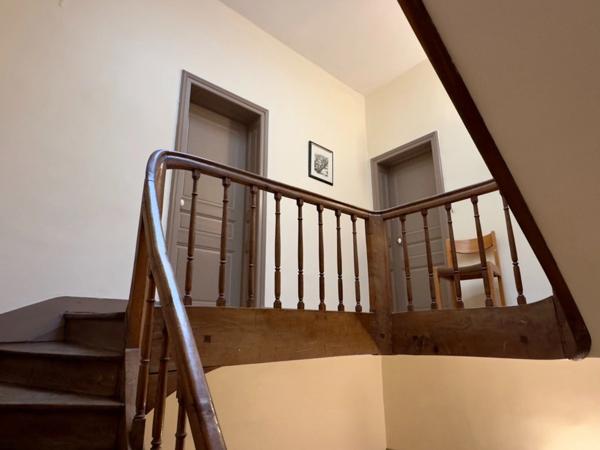 SAUMUR Ultra-centre, Maison de ville de 285m² avec grande terrasse de 40m²