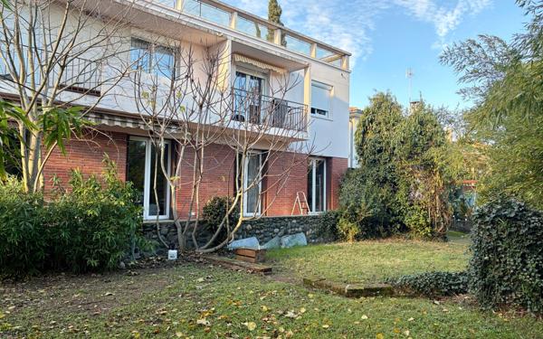 Appartement à vendre    5 pièces •  Toulouse