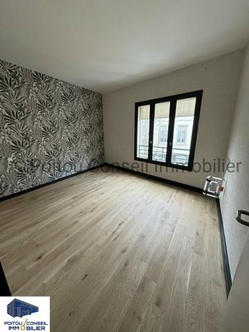 OPPORTUNITE ACHAT A DEUX PAS DE LA PLACE DE LA BRECHE NIORT 295m2 BUREAUX FACILE D’ACCES
