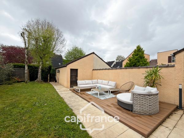A vendre à Champs sur Marne - Maison familiale de 7 pièces de 131 m² - Jardin - Terrasse - chambre parentale - aucun travaux