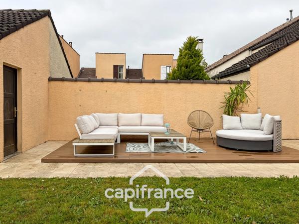A vendre à Champs sur Marne - Maison familiale de 7 pièces de 131 m² - Jardin - Terrasse - chambre parentale - aucun travaux