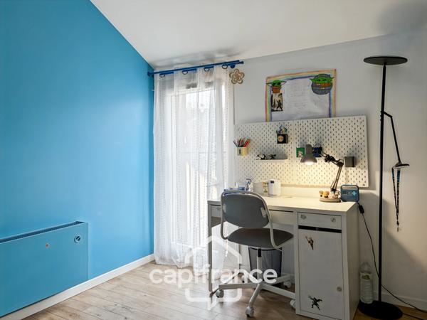 A vendre à Champs sur Marne - Maison familiale de 7 pièces de 131 m² - Jardin - Terrasse - chambre parentale - aucun travaux