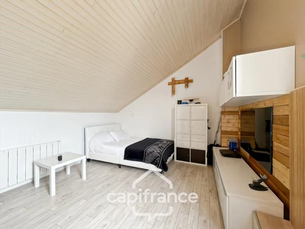 A vendre à Champs sur Marne - Maison familiale de 7 pièces de 131 m² - Jardin - Terrasse - chambre parentale - aucun travaux