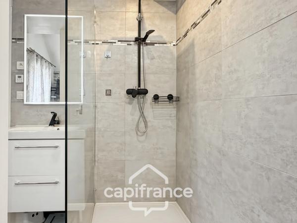 A vendre à Champs sur Marne - Maison familiale de 7 pièces de 131 m² - Jardin - Terrasse - chambre parentale - aucun travaux