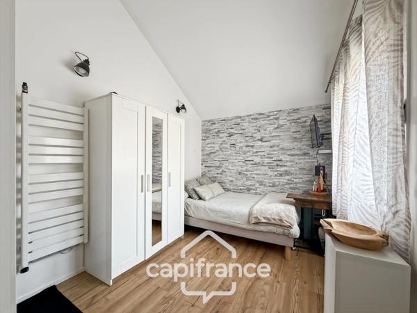 A vendre à Champs sur Marne - Maison familiale de 7 pièces de 131 m² - Jardin - Terrasse - chambre parentale - aucun travaux