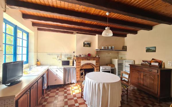 Maison à vendre    5 pièces •  Breuillet