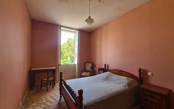 Maison à vendre    5 pièces •  Breuillet