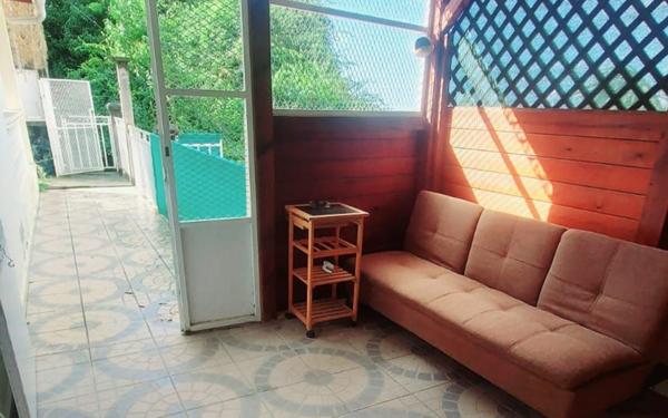 Appartement à louer    2 pièces •  Basse-Terre