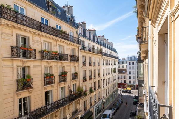Appartement Paris 18 e - MONTMARTRE / ABBESSES