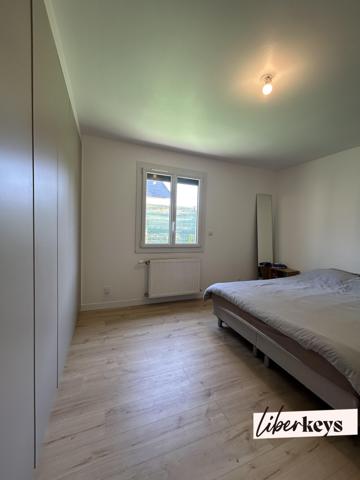 PLOEMEUR - PROCHE BOURG- Maison T5 de plain-pied 