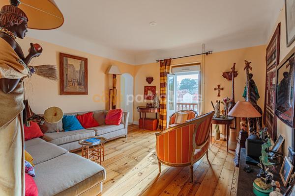 Vente
                Appartement87 m² - 3 Pièces -
                    BIARRITZ (64200)