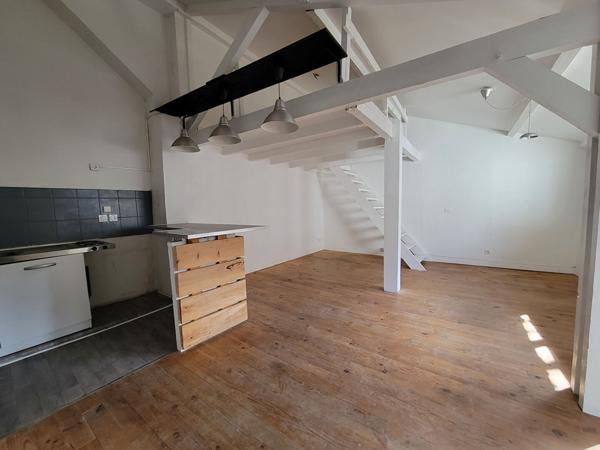 Appartement Pau 1 pièce(s) 33.510 m2