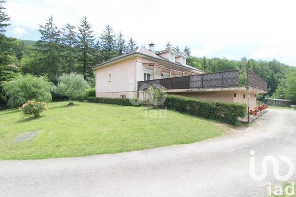 Maison à vendre 6 pièces 275 m² Saint-Affrique