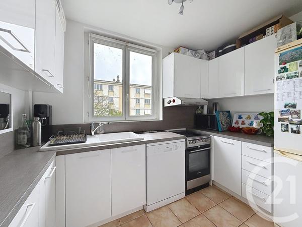 Appartement F4 à vendre  4 pièces - 77,66 m2 NANTERRE - 92