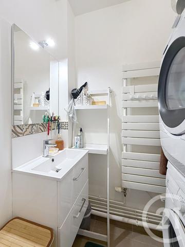 Appartement F4 à vendre  4 pièces - 77,66 m2 NANTERRE - 92