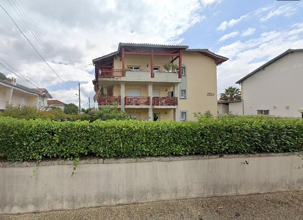 Appartement à louer Dax proche centre ville T2 meublé balcon parking