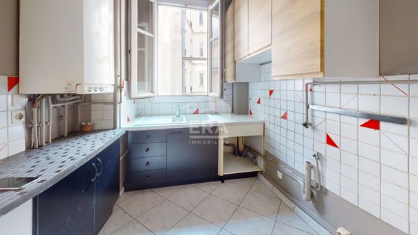 Appartement Paris 2 pièces