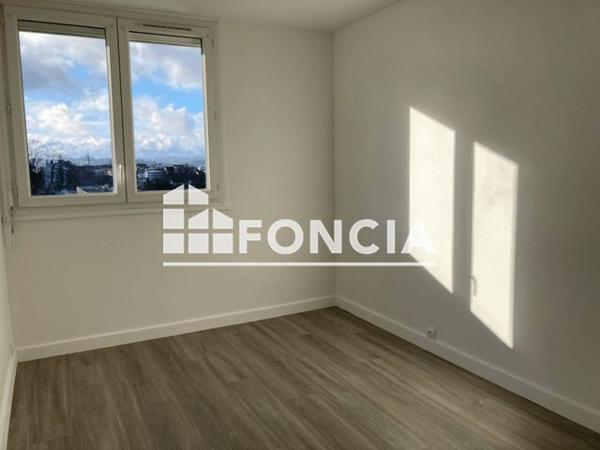 Location Appartement 4 pièces 69 m² - CARLITOS I Pau 64000