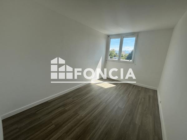Location Appartement 4 pièces 69 m² - CARLITOS I Pau 64000