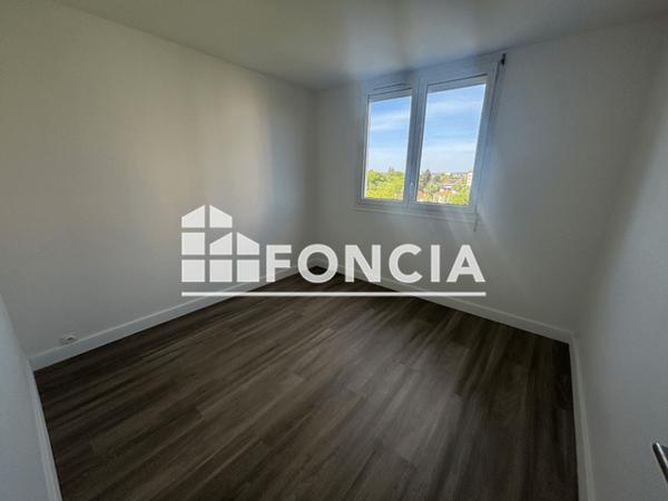 Location Appartement 4 pièces 69 m² - CARLITOS I Pau 64000