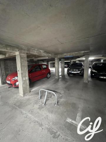 Parking  NANTES Champ de Mars 27 000 Euros