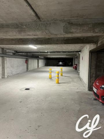 Parking  NANTES Champ de Mars 27 000 Euros