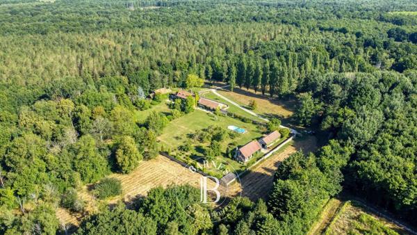 Fontainebleau, Propriété 7 Chambres -  700 m² à vendre