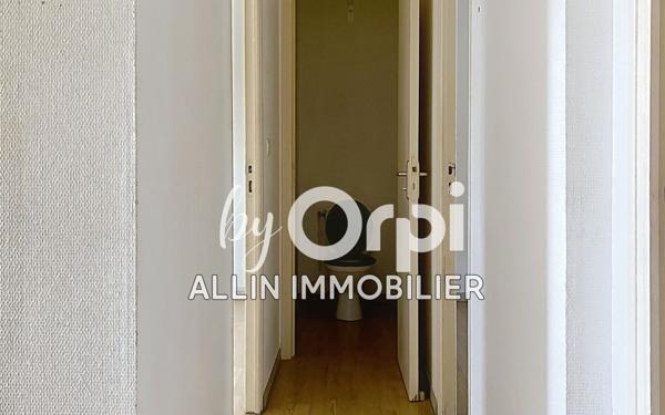 Immeuble à vendre    5 pièces •  Montluçon