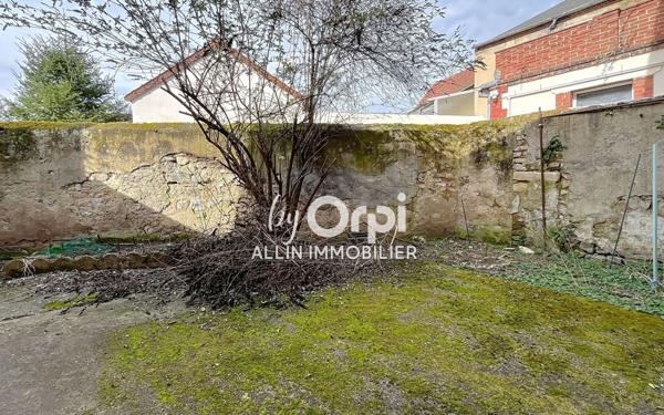 Immeuble à vendre    5 pièces •  Montluçon