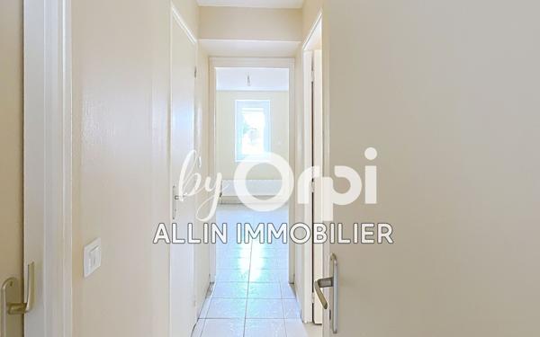 Immeuble à vendre    5 pièces •  Montluçon