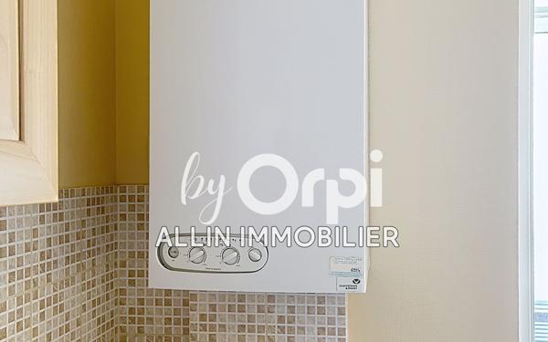 Immeuble à vendre    5 pièces •  Montluçon