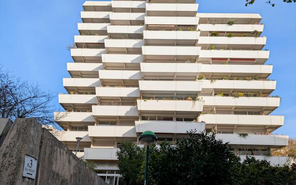 Appartement à vendre    3 pièces • 79,08 m2 Villeurbanne