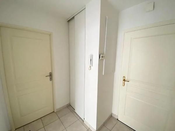 Appartement à louer 1 pièce 30.33m² Joué-lès-Tours (37300)