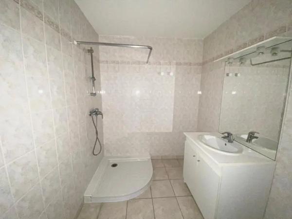 Appartement à louer 1 pièce 30.33m² Joué-lès-Tours (37300)