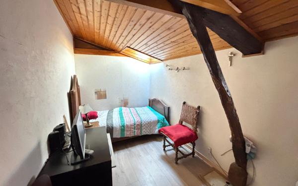 Maison à vendre    6 pièces •  Génissieux