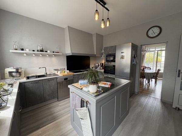 Maison à vendre 237 900 € Châteauroux 5 p 163 m² DPE